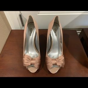 Guess blush satin shoes